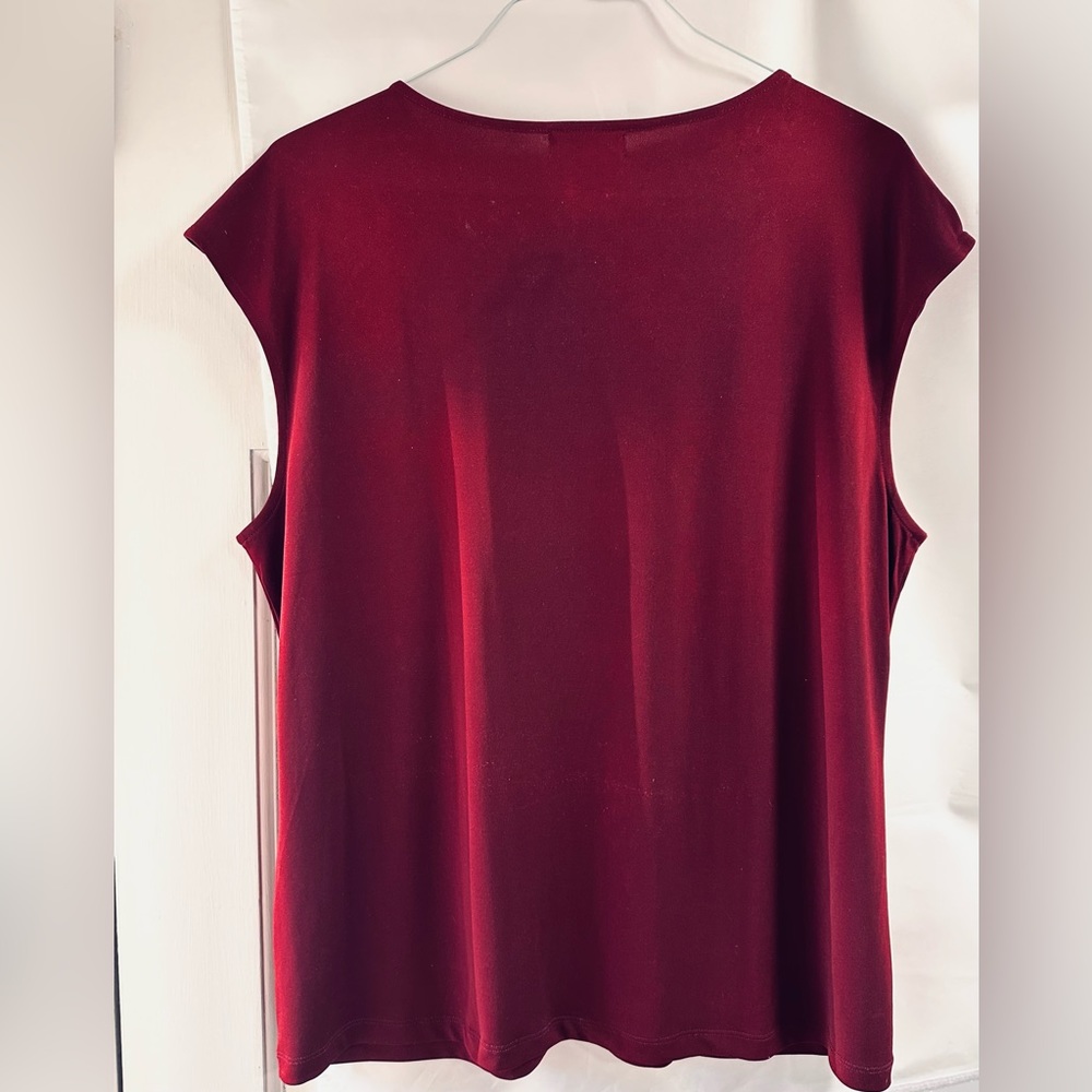 Lis Claiborne decorated neckline burgundy blouse. - Picture 2 of 7